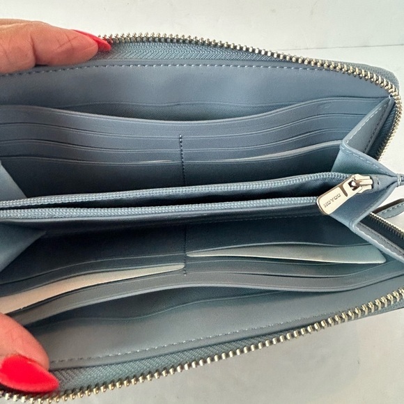 Coach NWT Ava Wallet With Blue And White Flowers On Signature Print Background - Picture 4 of 9